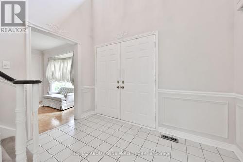 2044 Grand Boulevard, Oakville, ON - Indoor Photo Showing Other Room