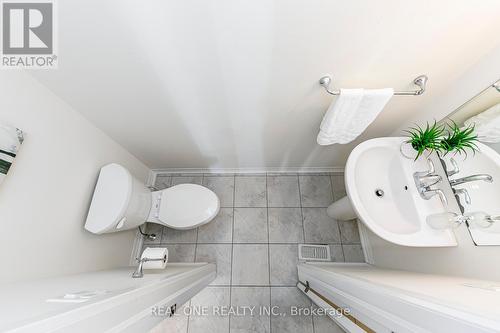 117 Wheat Boom Drive, Oakville, ON - Indoor Photo Showing Bathroom