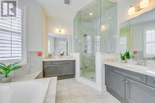 117 Wheat Boom Drive, Oakville, ON - Indoor Photo Showing Bathroom