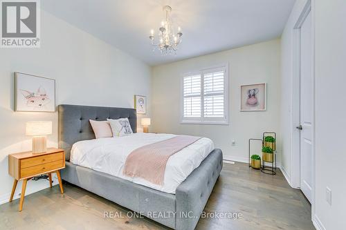 117 Wheat Boom Drive, Oakville, ON - Indoor Photo Showing Bedroom