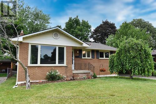 11 Buckingham Street, Brantford, ON - Outdoor