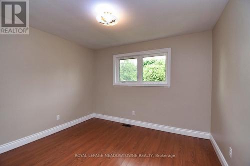 11 Buckingham Street, Brantford, ON - Indoor Photo Showing Other Room