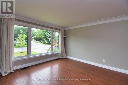 11 Buckingham Street, Brantford, ON - Indoor Photo Showing Other Room