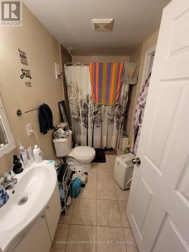 5000 Bridge Street, Niagara Falls, ON - Indoor Photo Showing Bathroom