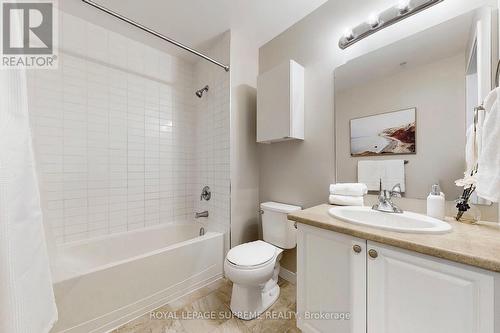 802 - 85 Robinson Street, Hamilton, ON - Indoor Photo Showing Bathroom