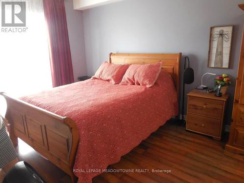 320 - 8 Harris Street, Cambridge, ON - Indoor Photo Showing Bedroom