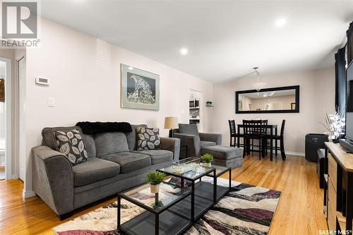 1117 Horace Street, Regina, SK - Indoor Photo Showing Living Room