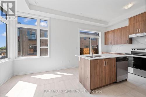 3 Quilico Road, Vaughan (Elder Mills), ON - Indoor Photo Showing Kitchen With Double Sink