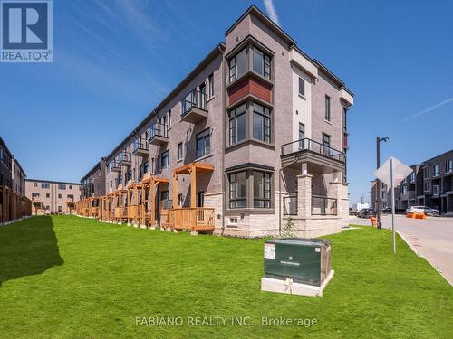 3 Quilico Road, Vaughan (Elder Mills), ON - Outdoor With Facade