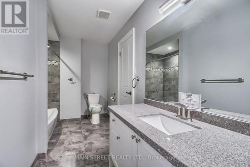 128 Emms Drive, Barrie, ON - Indoor Photo Showing Bathroom