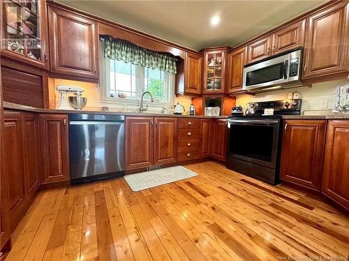 1720 King George Highway, Miramichi, NB - Indoor Photo Showing Kitchen