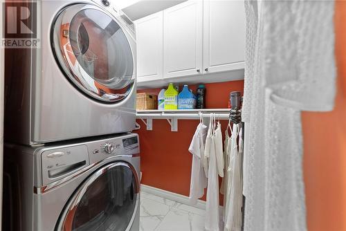 2089 Valleystream Drive, Sudbury, ON - Indoor Photo Showing Laundry Room