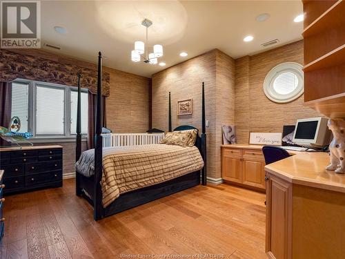 318 Crystal Bay Drive, Amherstburg, ON - Indoor Photo Showing Bedroom