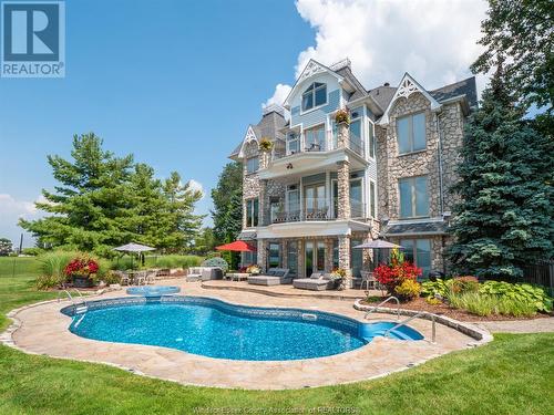 318 Crystal Bay Drive, Amherstburg, ON - Outdoor With In Ground Pool