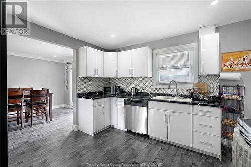 2540 Dominion Boulevard, Windsor, ON - Indoor Photo Showing Kitchen