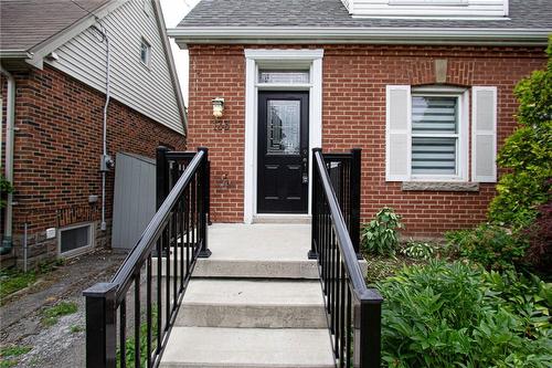 133 Bond Street N, Hamilton, ON - Outdoor With Exterior