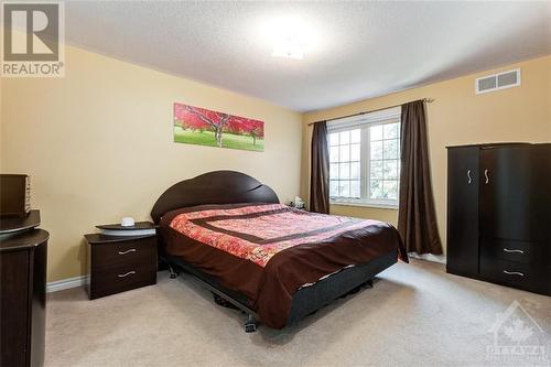 34 Wallsend Avenue, Kanata, ON - Indoor Photo Showing Bedroom