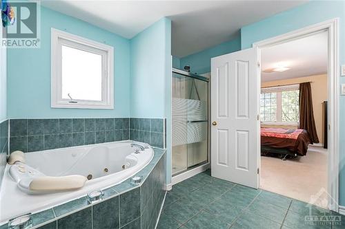 34 Wallsend Avenue, Kanata, ON - Indoor Photo Showing Bathroom