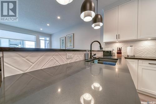 315 3581 Evans Court, Regina, SK - Indoor Photo Showing Kitchen With Double Sink With Upgraded Kitchen