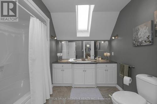 61 Highland Drive, Oro-Medonte, ON - Indoor Photo Showing Bathroom