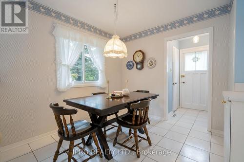 2261 Stillmeadow Road, Mississauga, ON - Indoor Photo Showing Dining Room