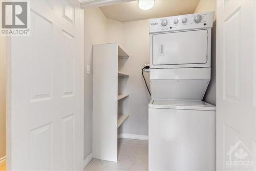 112 Lapland Private, Ottawa, ON - Indoor Photo Showing Laundry Room
