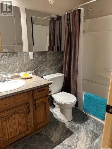 1411 Minayik Crescent, Lac La Ronge, SK - Indoor Photo Showing Bathroom