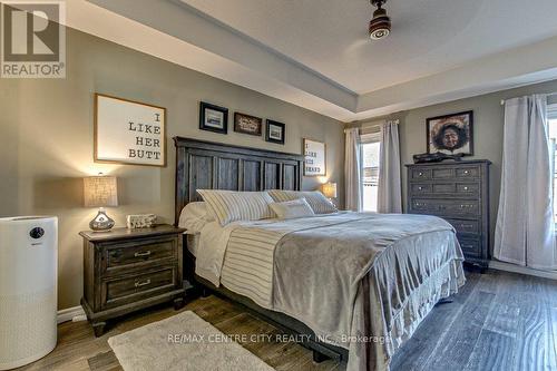 402 Larry Street, Central Elgin, ON - Indoor Photo Showing Bedroom