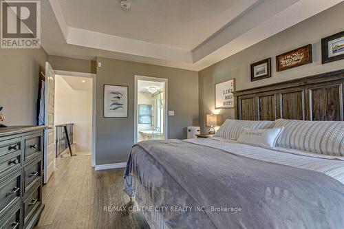 402 Larry Street, Central Elgin, ON - Indoor Photo Showing Bedroom