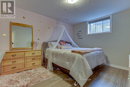 402 Larry Street, Central Elgin, ON - Indoor Photo Showing Bedroom