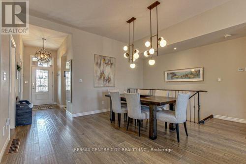 402 Larry Street, Central Elgin, ON - Indoor Photo Showing Dining Room