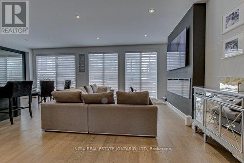 21 - 1820 Canvas Way, London, ON - Indoor Photo Showing Living Room