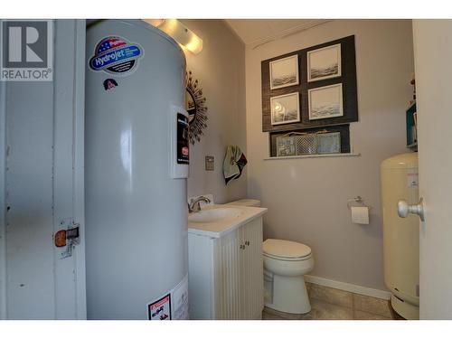 4258 Spur Road, Williams Lake, BC - Indoor Photo Showing Bathroom