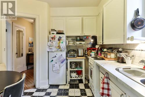 501 Palmerston Boulevard, Toronto, ON - Indoor Photo Showing Kitchen