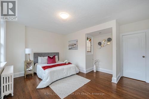 200 - 480 Oriole Parkway, Toronto, ON - Indoor Photo Showing Bedroom