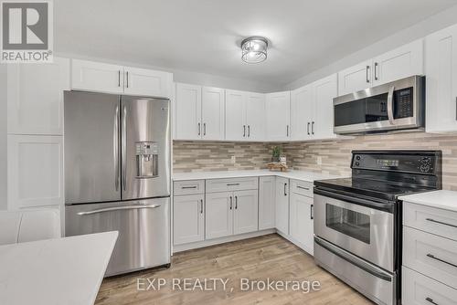 29 Arthur Mark Drive, Port Hope, ON - Indoor Photo Showing Kitchen