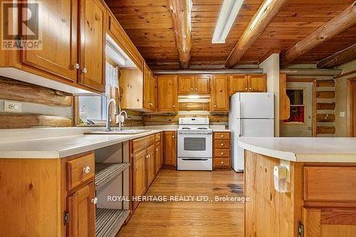 10 Cedar Glen Road, Kawartha Lakes, ON - Indoor Photo Showing Kitchen
