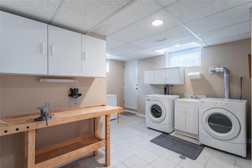 1179 Sixth Line, Oakville, ON - Indoor Photo Showing Laundry Room