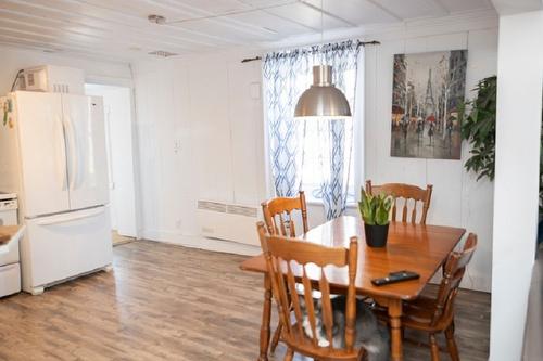 Dining room - 271 Rue Principale, Notre-Dame-Du-Sacré-Coeur-D'Issoudun, QC - Indoor Photo Showing Dining Room