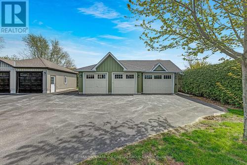 527 Lake Drive E, Georgina, ON - Outdoor