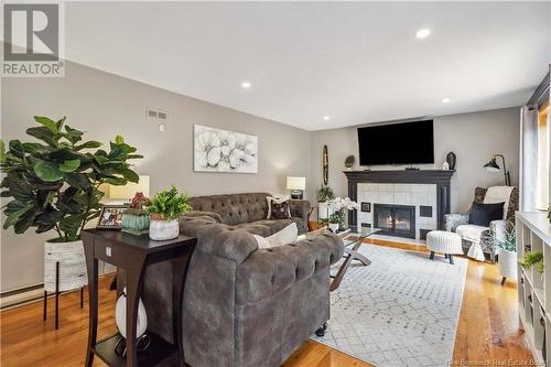 226 Glengrove, Moncton, NB - Indoor Photo Showing Living Room With Fireplace