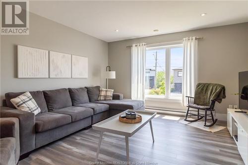 47 Timandra Cres, Moncton, NB - Indoor Photo Showing Living Room