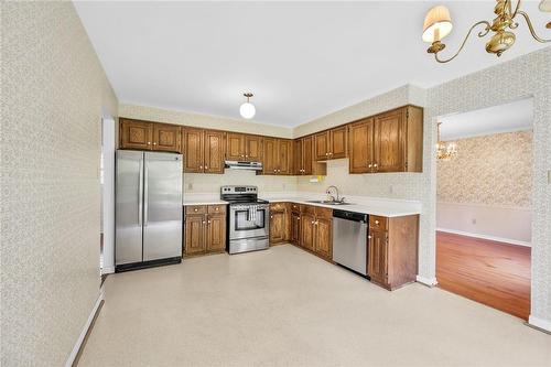 287 Cornwallis Road, Ancaster, ON - Indoor Photo Showing Kitchen With Double Sink