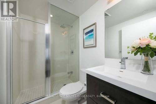 2702 - 50 Wellesley Street E, Toronto, ON - Indoor Photo Showing Bathroom