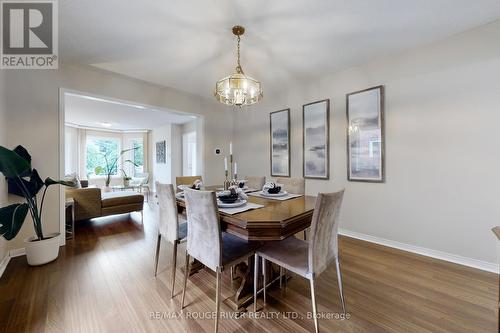 1235 Windsor Hill Boulevard, Mississauga, ON - Indoor Photo Showing Dining Room
