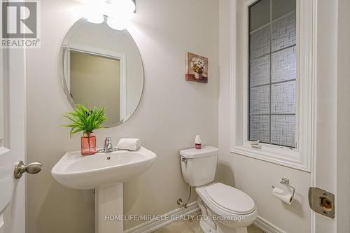 10 Kempsford Crescent, Brampton, ON - Indoor Photo Showing Bathroom
