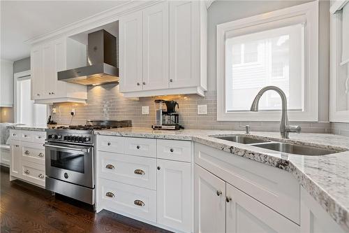 2057 Country Club Drive, Burlington, ON - Indoor Photo Showing Kitchen With Double Sink With Upgraded Kitchen