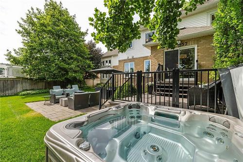 2057 Country Club Drive, Burlington, ON - Outdoor