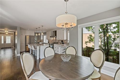 2057 Country Club Drive, Burlington, ON - Indoor Photo Showing Dining Room