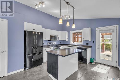 1318 Rempel Crescent, Saskatoon, SK - Indoor Photo Showing Kitchen With Upgraded Kitchen
